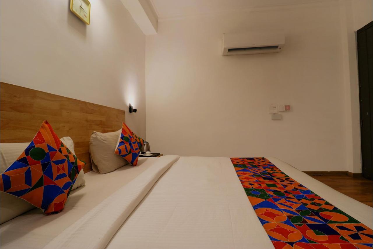 גורגאון Fabhotel The Glory מראה חיצוני תמונה